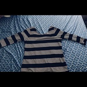🔴three-quarter sleeve striped shirt